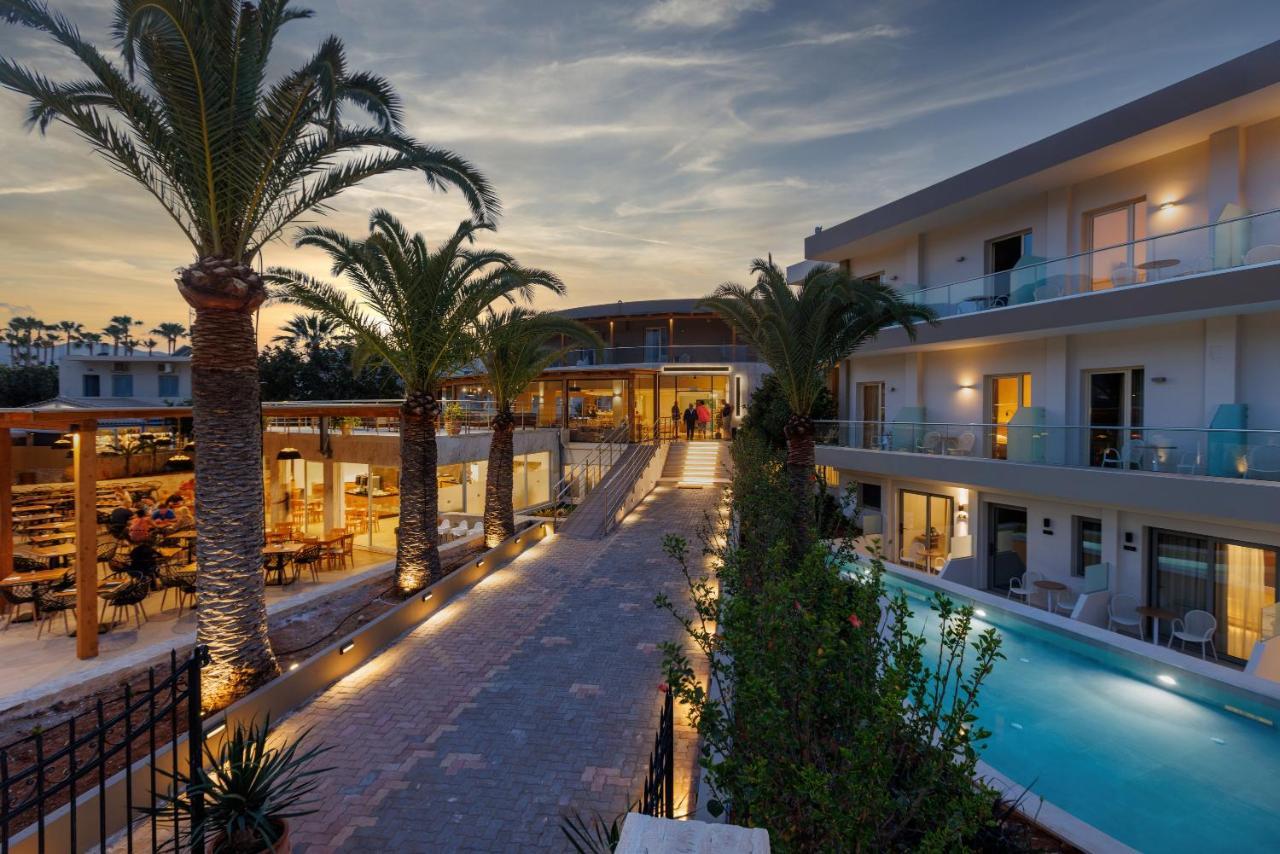 Malia Bay Beach Hotel & Bungalows Buitenkant foto