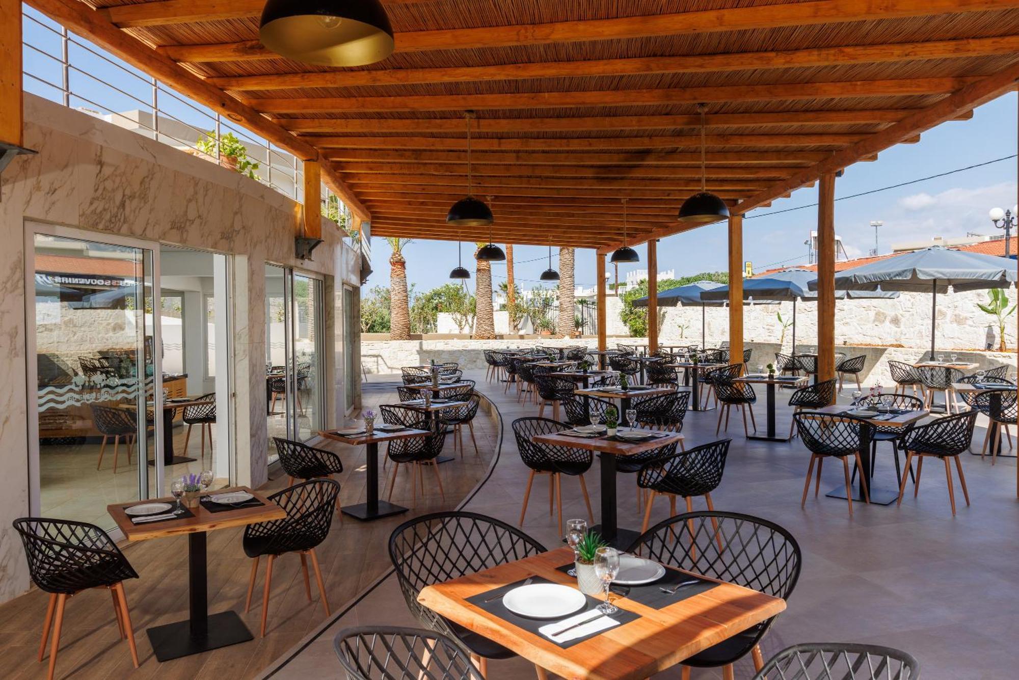 Malia Bay Beach Hotel & Bungalows Buitenkant foto