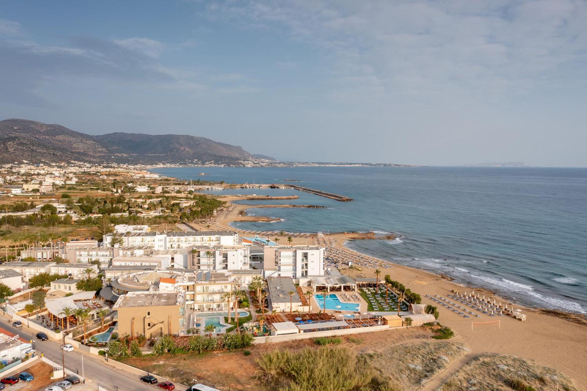 Malia Bay Beach Hotel & Bungalows Buitenkant foto