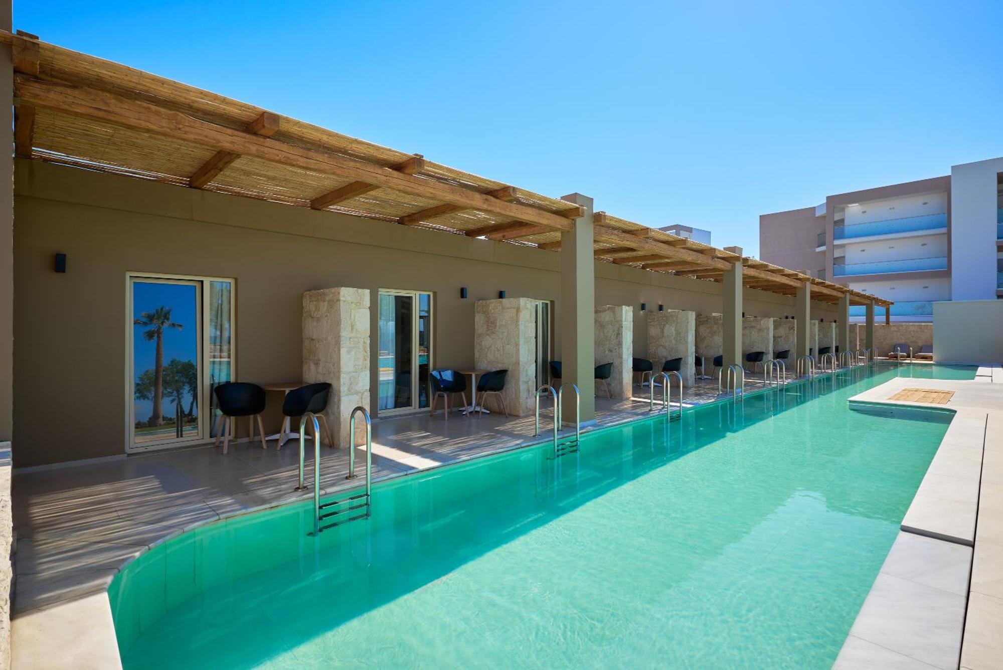 Malia Bay Beach Hotel & Bungalows Buitenkant foto